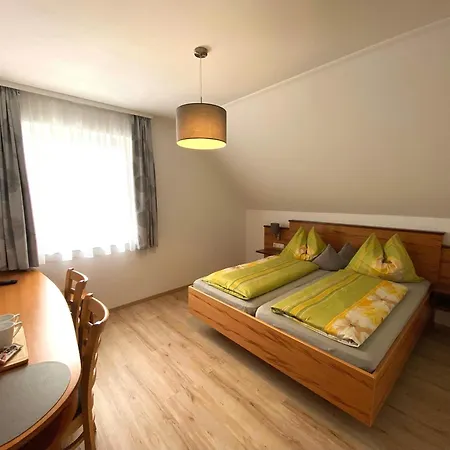 Pensionat Gaestehaus Familie Trachsler Rohrendorf bei Krems