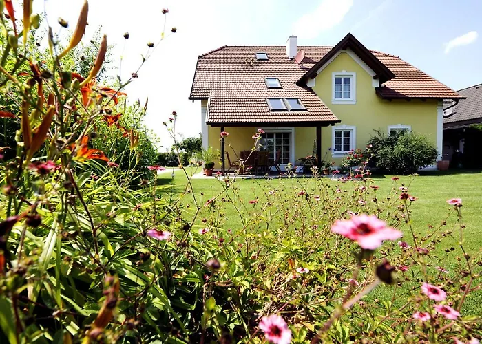 Guest house Gaestehaus Familie Trachsler